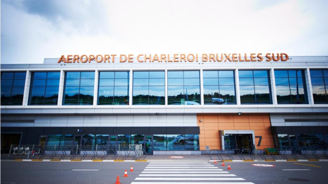 Tirou 5 Centre - Gare - Aeroport Leilighet Charleroi Eksteriør bilde