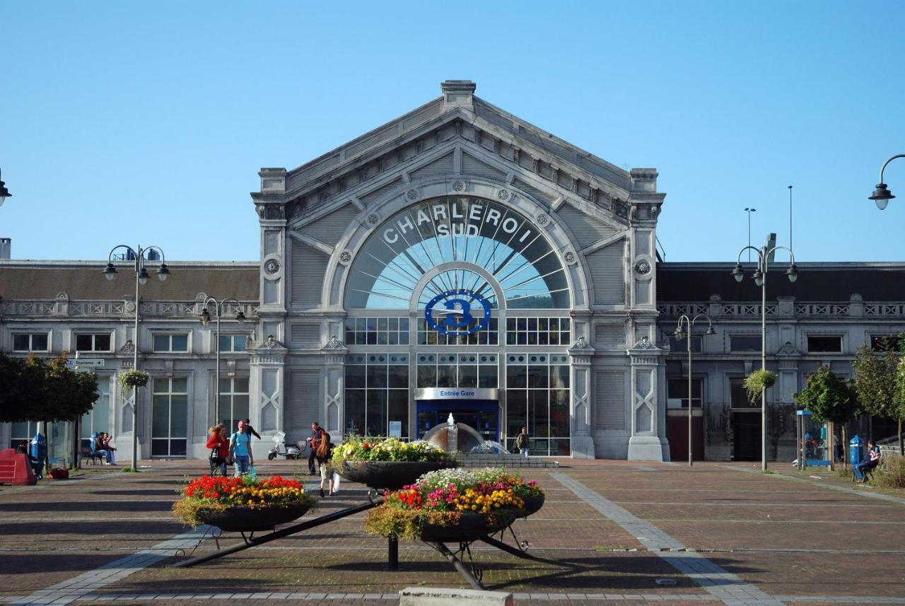 Tirou 5 Centre - Gare - Aeroport Leilighet Charleroi Eksteriør bilde
